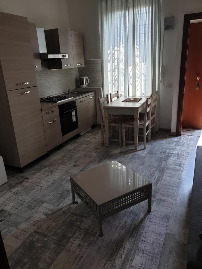 Relax Apartment Мілан Екстер'єр фото