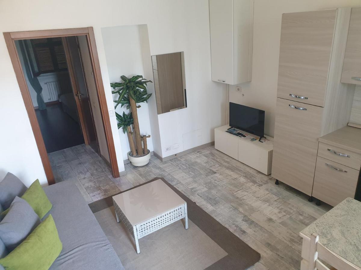 Relax Apartment Мілан Екстер'єр фото